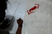 Batik tulis berkonsep wayang beber