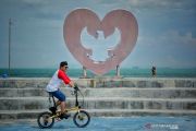 Bersepeda di pulau perbatasan rayakan kemerdekaan Indonesia