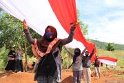 PEMBENTANGAN BENDERA MERAH PUTIH 200 METER DI HARI SUMPAH PEMUDA