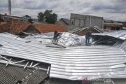 Belasan  Atap Rumah Warga Rusak Akibat Angin Puting Beliung