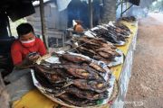 Penjual Ikan Salai Khas Palembang