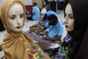 Produksi jilbab lukis