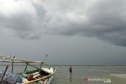 Sebagian besar wilayah Indonesia berpotensi berawan