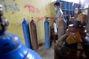 Permintaan isi ulang tabung oksigen meningkat