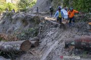 Pikul Jenazah Hingga 25 Kilometer Menembus Material Longsoran di Kulawi