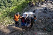 Pikul Jenazah Hingga 25 Kilometer Menembus Material Longsoran di Kulawi