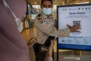 Aplikasi Sistem PeduliLindungi di Pusat Perbelanjaan