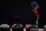 Angkat Besi 61 Kg Sumbar Pardani Raih Medali Perak  di Pon Papua