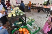 PASAR PANGAN PERINGATI HARI IBU