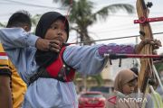 Pembinaan Dini Olaharga Panahan di Palu