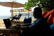 Menata&nbsp;arus&nbsp;"digital&nbsp;nomad"&nbsp;demi&nbsp;stabilitas&nbsp;harga&nbsp;di&nbsp;daerah