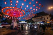 Lampion di kawasan Pasar Gede Solo