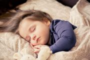 Studi: Kurang tidur semasa kecil rentan picu depresi usia remaja