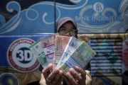 Penukaran uang baru