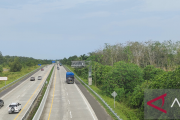 Arus balik kendaraan pemudik ramai melintasi tol Lampung