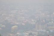 Asap atau kabut berpotensi menyelimuti kota Padang