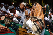 Shalat minta hujan di Jombang