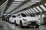 Tesla dan GM dikabarkan kurangi penggunaan suku cadang buatan China