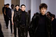 Paris Fashion Week pria 2026 dominasi gaya klasik tahan lama