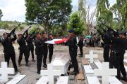 Fallen police officer laid to rest at C Sulawesi heroes cemetery