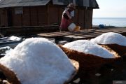Mengenal garam kusamba, dibuat tradisional dikonsumsi internasional