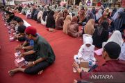 Buka puasa bersama 1000 anak yatim di Palu