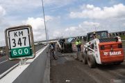 Perbaikan jalan tol Palembang-Kayu Agung jelang mudik lebaran