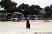 Arus mudik Lebaran di Terminal Rajabasa