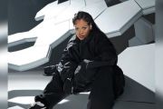 Rihanna beri sinyal garap musik baru setelah kembali ke studio