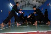 Serunya berlatih pencak silat