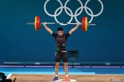 Lifter Rizki Juniansyah raih emas