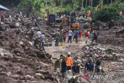 Search and rescue of flash flood victims in Ternate