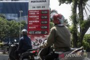 Harga Pertamax, Pertamax Turbo, dan BBM swasta kompak turun