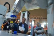 Pelatihan robot industri di Padang