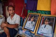 Penjualan foto bingkai Gubernur-Wagub Sulut di Pasar 45