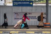 Arus mudik di Stasiun Kertapati Palembang