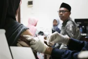 Vaksinasi jamaah calon haji di Mataram