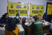 Penjemputan jenazah korban kecelakaan bus ALS