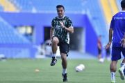 Persib genjot fisik para pemain selama latihan di Bali