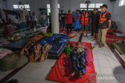Gubernur Sultra tinjau banjir Kendari