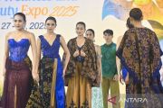 2025 Bali Wellness Expo showcases charm of traditional Balinese fabrics