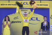Pogacar tetap kokoh, etape 17 Tour de France uji gelar