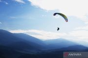 Wisata paralayang Desa Sani-Sani Kolaka