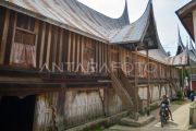 Rumah gadang 20 ruang di Sulik Aia
