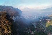 Kebakaran hutan di Lembah Harau