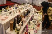Simak lagi warta soal pelantun lagu "Menabung", produk kosmetik ilegal