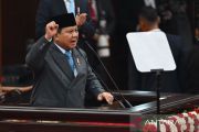 Prabowo warns imprisonment, billions of fine for staple good hoarders