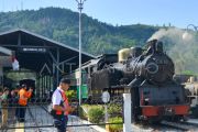 Penggunaan lokomotif Mak Itam untuk wisatawan