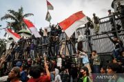Prabowo announces DPR policy reversal amid public outcry