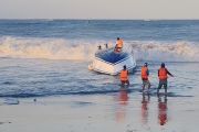 Kapal penyeberangan Nusa Penida-Sanur terbalik, 2 WNA meninggal